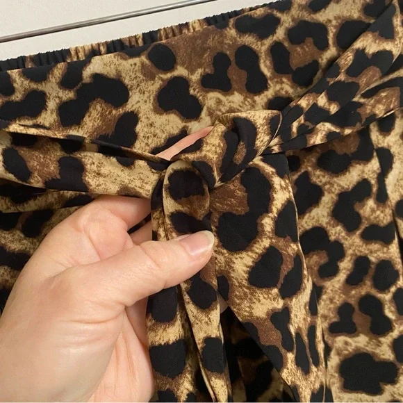 BeBop Leopard Print Women's Skorts - Picture 5 of 6